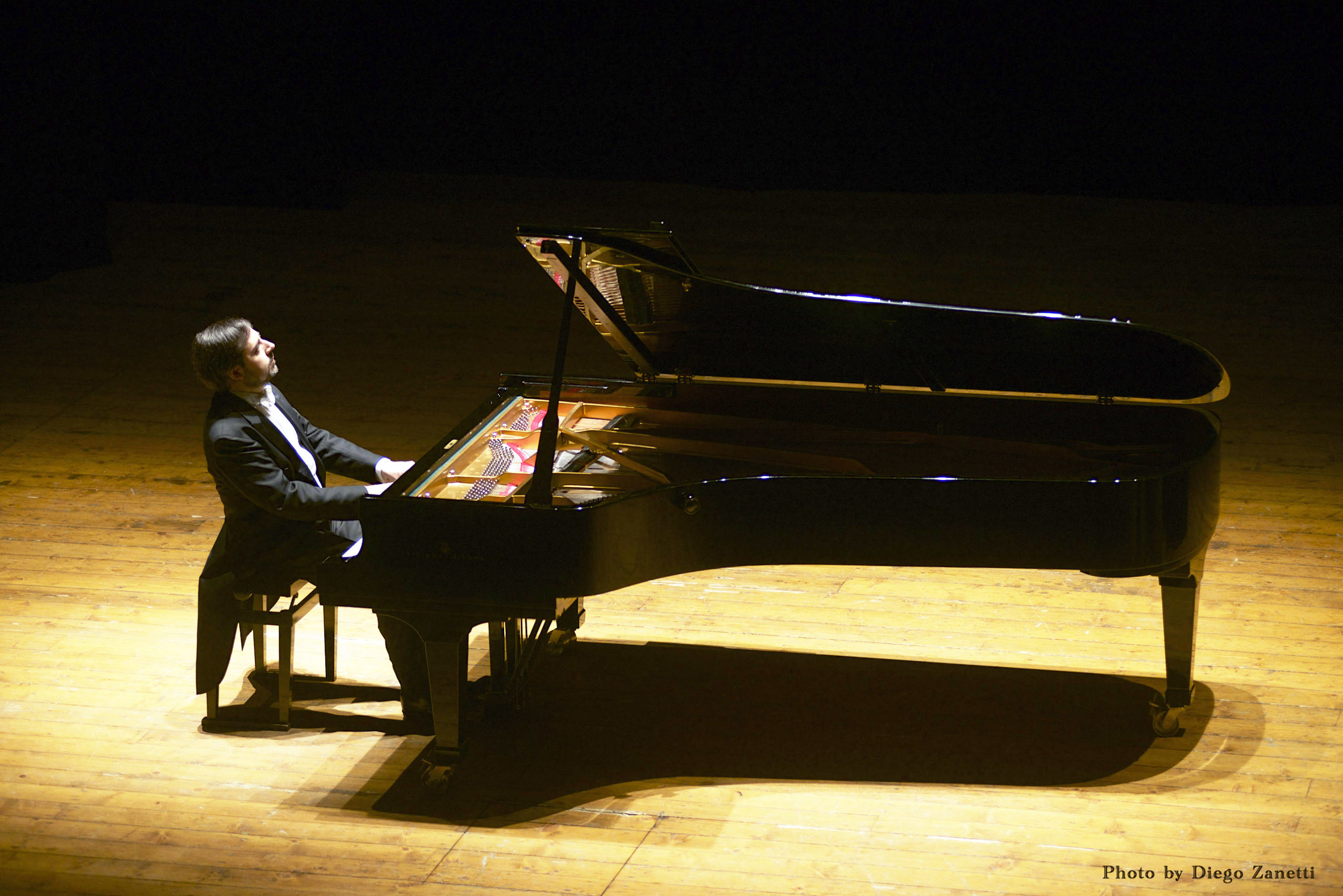 Massimiliano Ferrati — live